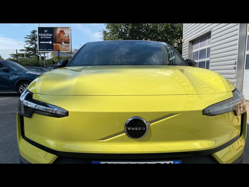 VOLVO EX30 d’occasion à vendre à FRÉJUS chez CÔTE D’AZUR (Photo 9)